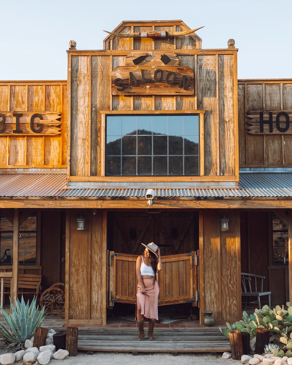 Desert ranch stay